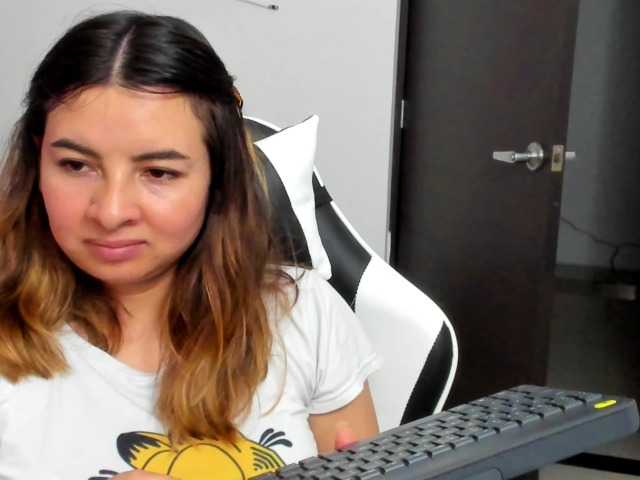 LaraCat1's BongaCams show and profile