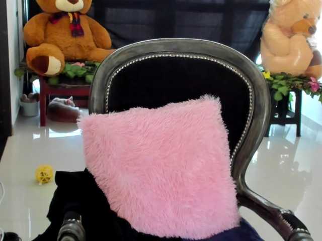 LaraCat1's BongaCams show and profile