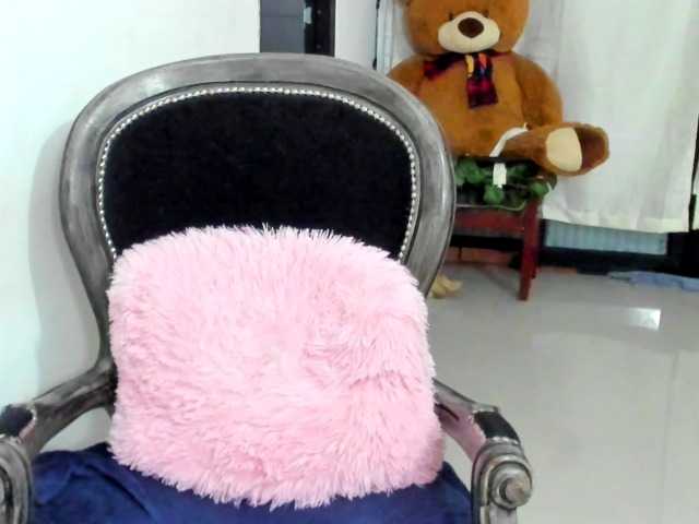 LaraCat1's BongaCams show and profile