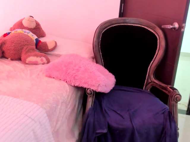 LaraCat1's BongaCams show and profile