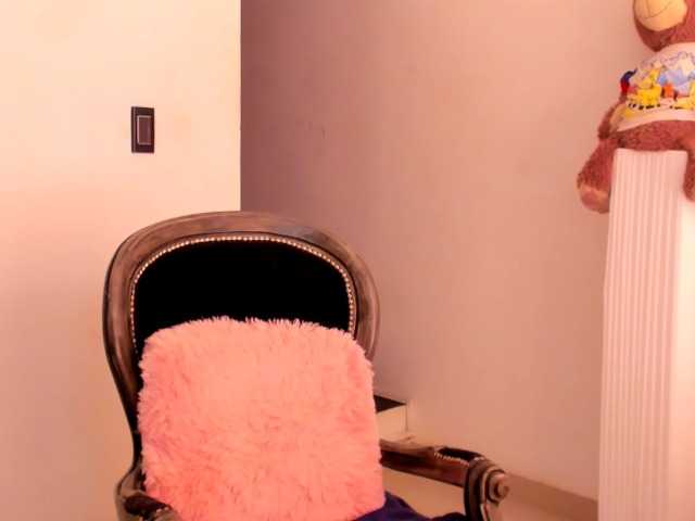 LaraCat1's BongaCams show and profile