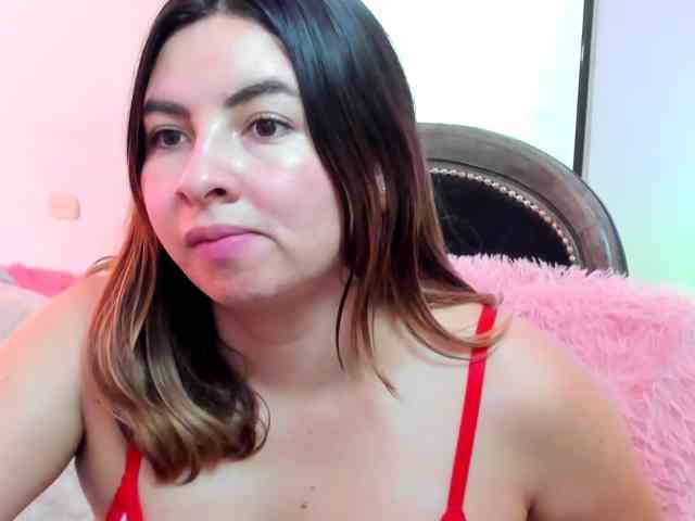 LaraCat1 Live Webcam on BongaCams