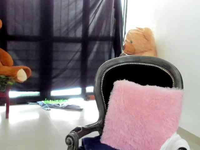 LaraCat1 Live Webcam on BongaCams