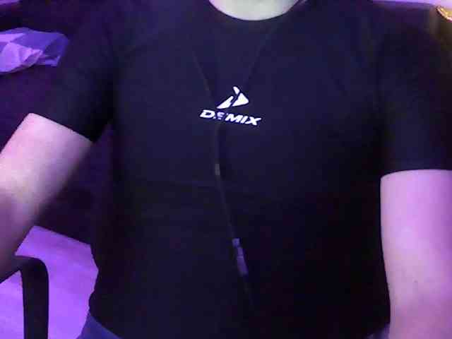 ELDOVIK Live Webcam on BongaCams