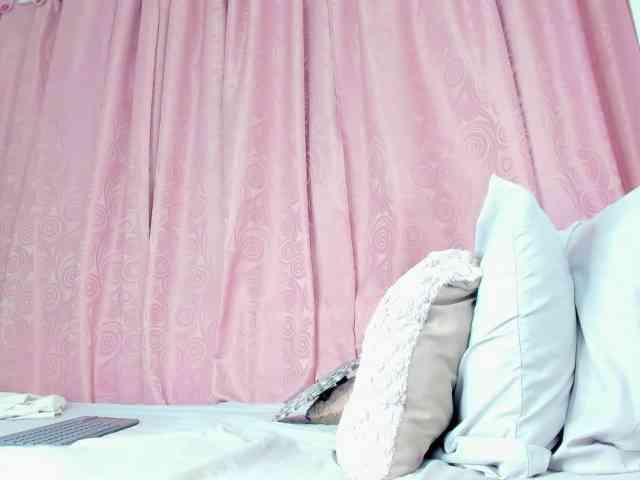 Samantha-Neuman Live Webcam on BongaCams