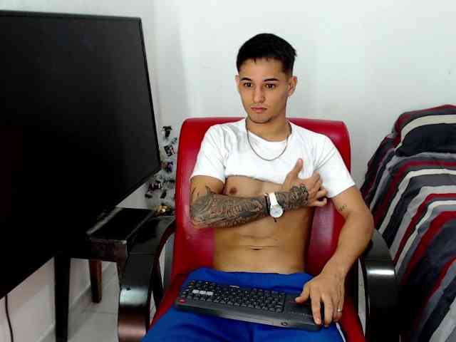 alex-mojica17 alex-mojica17