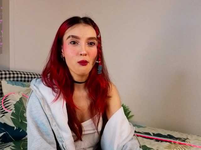 Linaage's BongaCams show and profile