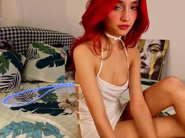 Linaage's BongaCams show and profile