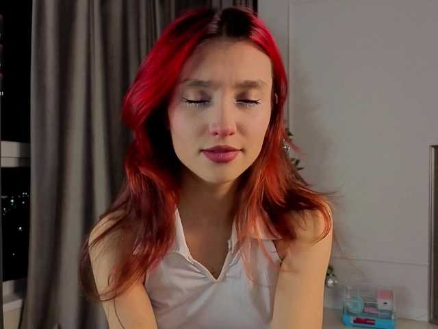 Linaage's BongaCams show and profile