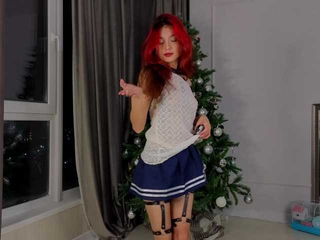 Linaage's BongaCams show and profile