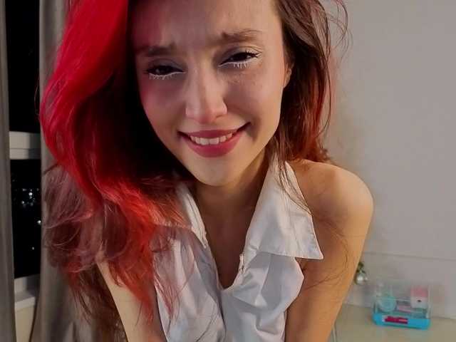 Linaage's BongaCams show and profile