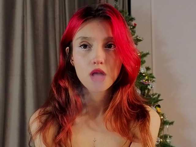 Linaage's BongaCams show and profile