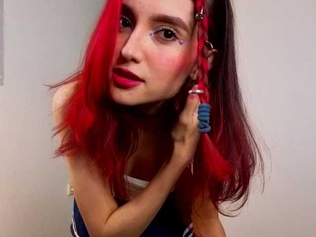 Linaage's BongaCams show and profile