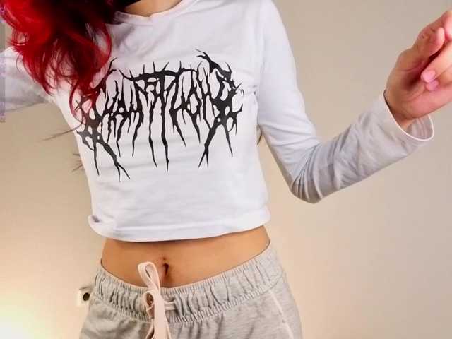 Linaage's BongaCams show and profile