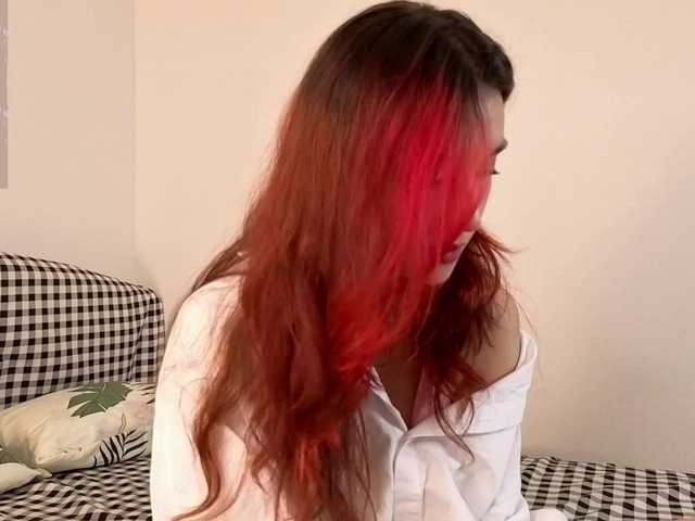 Linaage's BongaCams show and profile