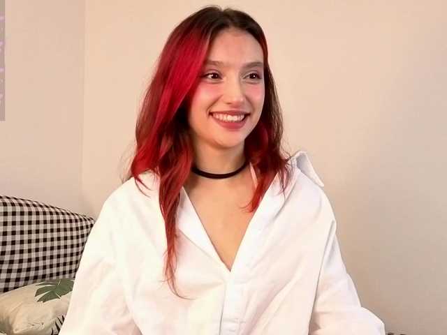 Linaage's BongaCams show and profile