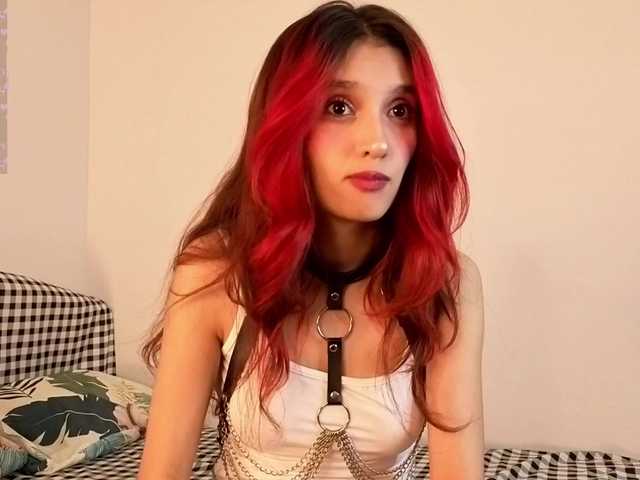 Linaage's BongaCams show and profile