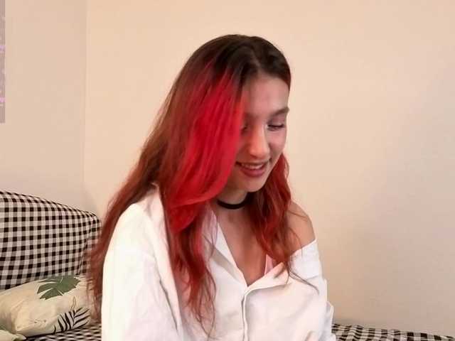 Linaage's BongaCams show and profile