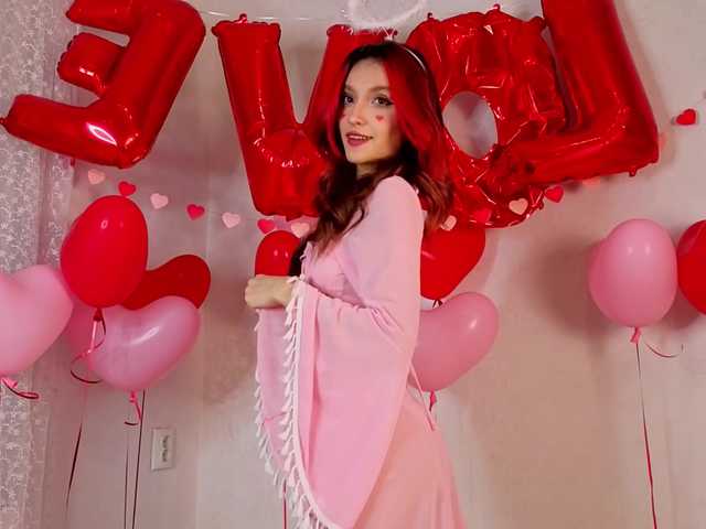 Linaage's BongaCams show and profile