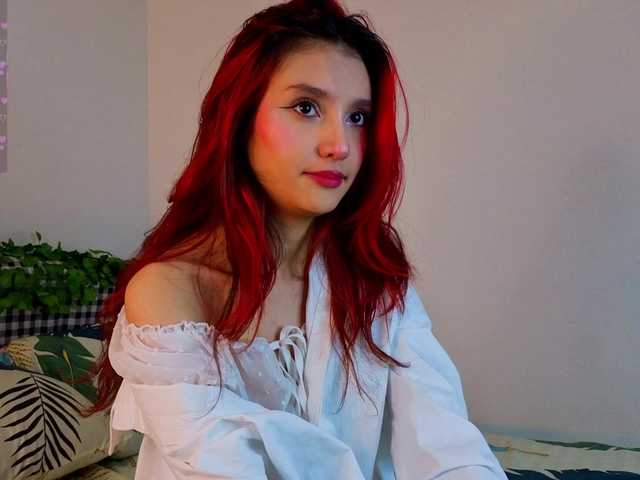 Linaage's BongaCams show and profile