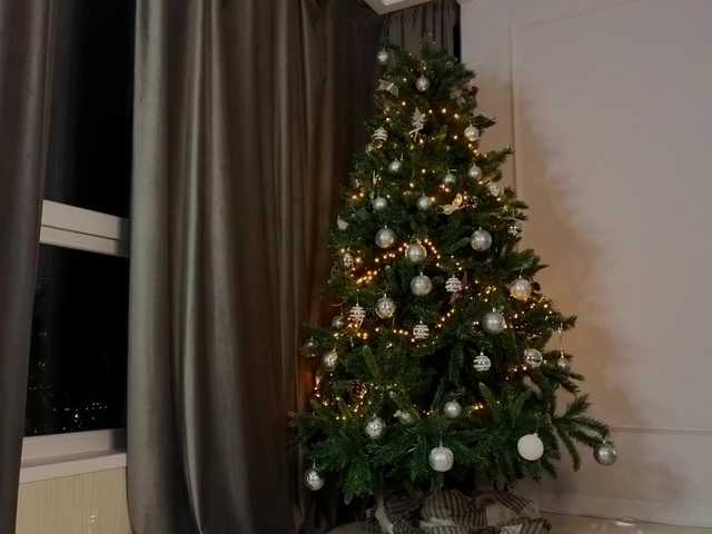 Linaage's BongaCams show and profile