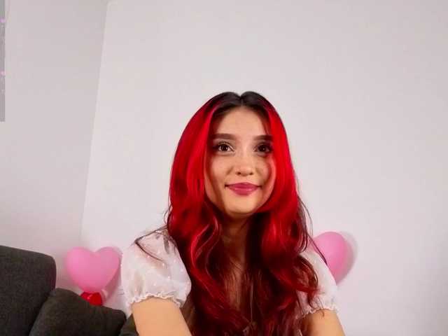 Linaage's BongaCams show and profile