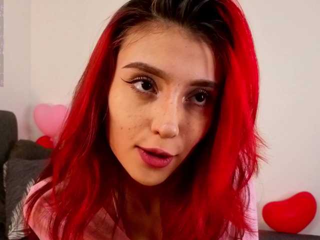 Linaage's BongaCams show and profile