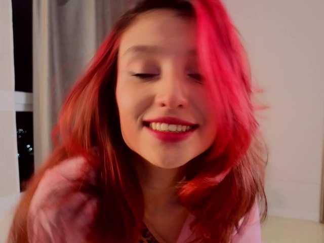 Linaage's BongaCams show and profile