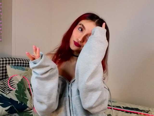 Linaage's BongaCams show and profile