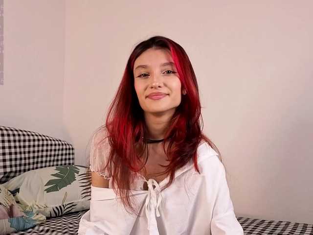 Linaage's BongaCams show and profile