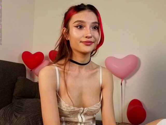 Linaage's BongaCams show and profile