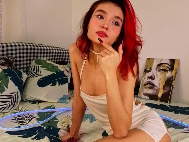 Linaage's BongaCams show and profile