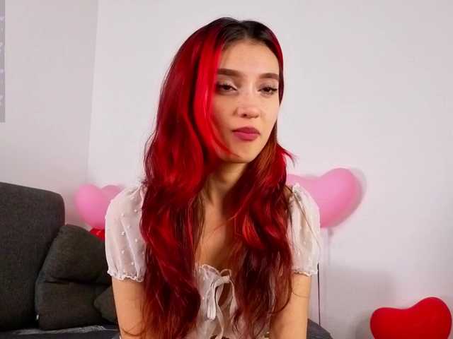 Linaage's BongaCams show and profile