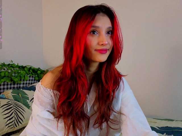 Linaage's BongaCams show and profile