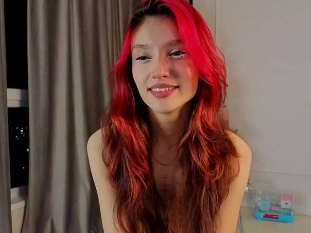 Linaage's BongaCams show and profile