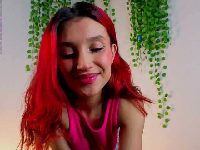 Linaage's BongaCams show and profile