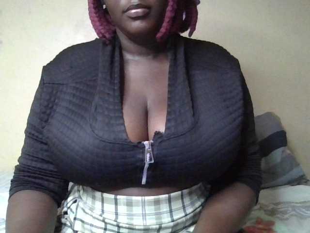 Sexass webcam bongacams model stream image