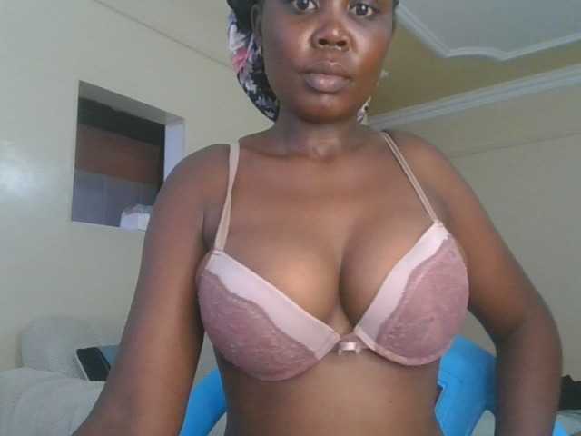 VarlKay's BongaCams show and profile