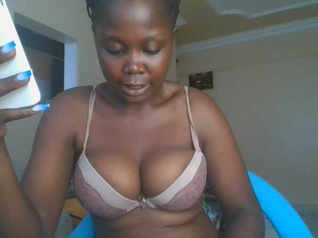 VarlKay's BongaCams show and profile