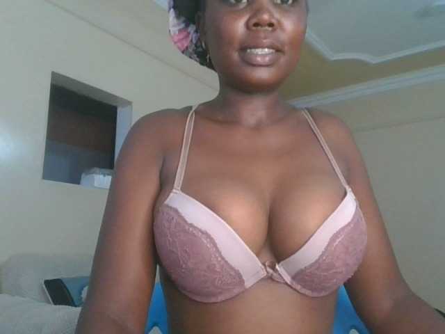 VarlKay's BongaCams show and profile