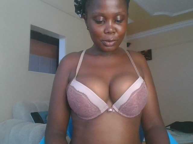 VarlKay's BongaCams show and profile