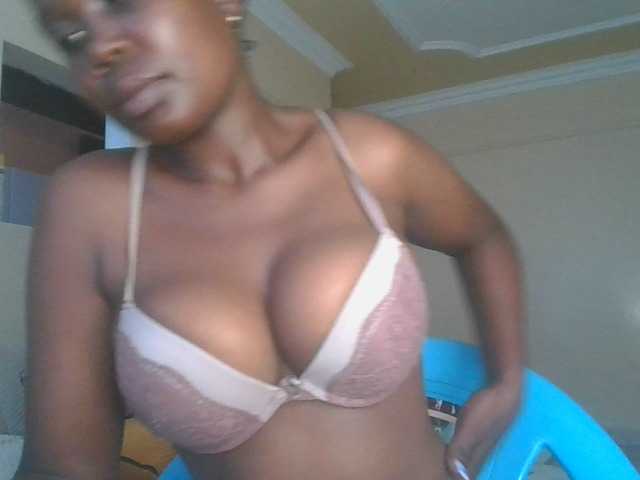 VarlKay's BongaCams show and profile