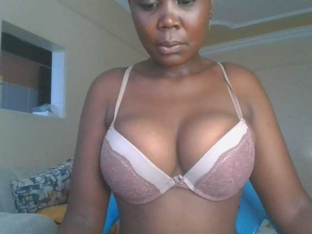 VarlKay's BongaCams show and profile