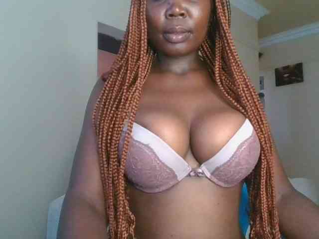 VarlKay Live Webcam on BongaCams