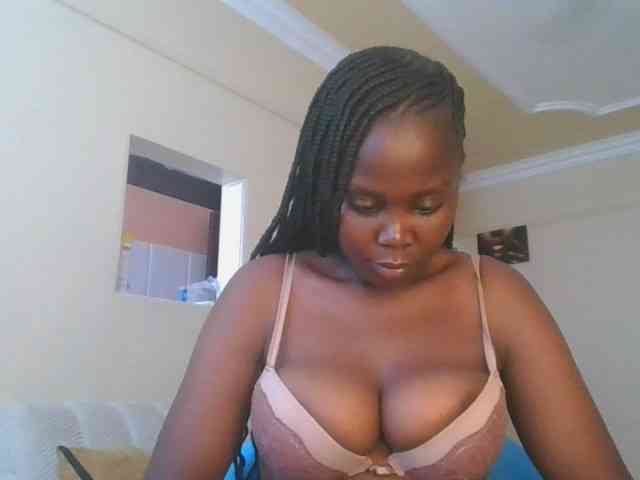 VarlKay Live Webcam on BongaCams