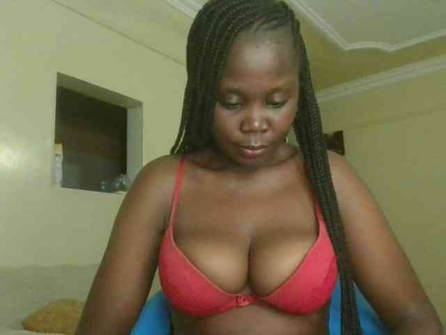 VarlKay Live Webcam on BongaCams