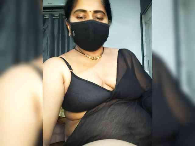 Ruthikasweety90 webcam