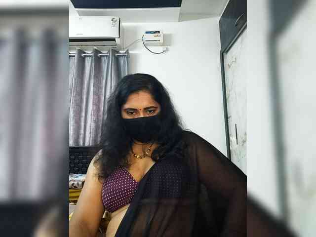 Ruthikasweety90 webcam