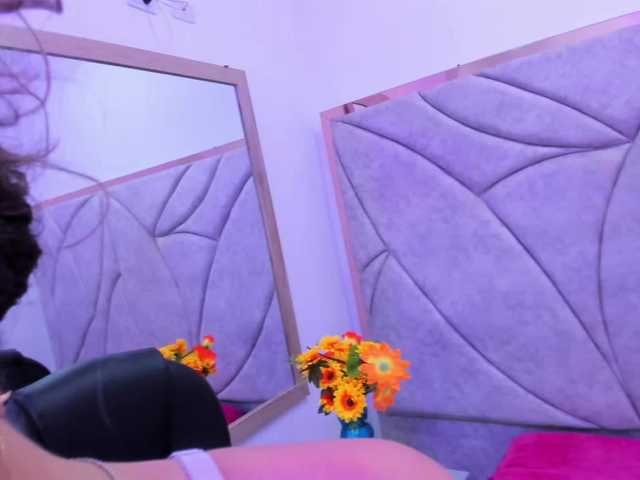 tinylove's BongaCams show and profile