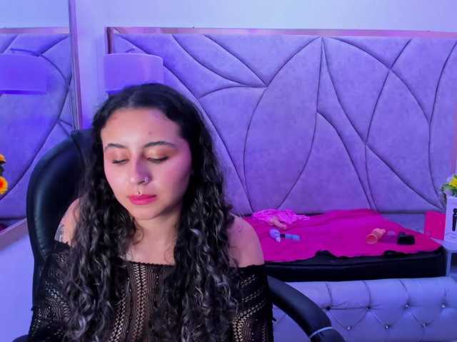 tinylove's BongaCams show and profile